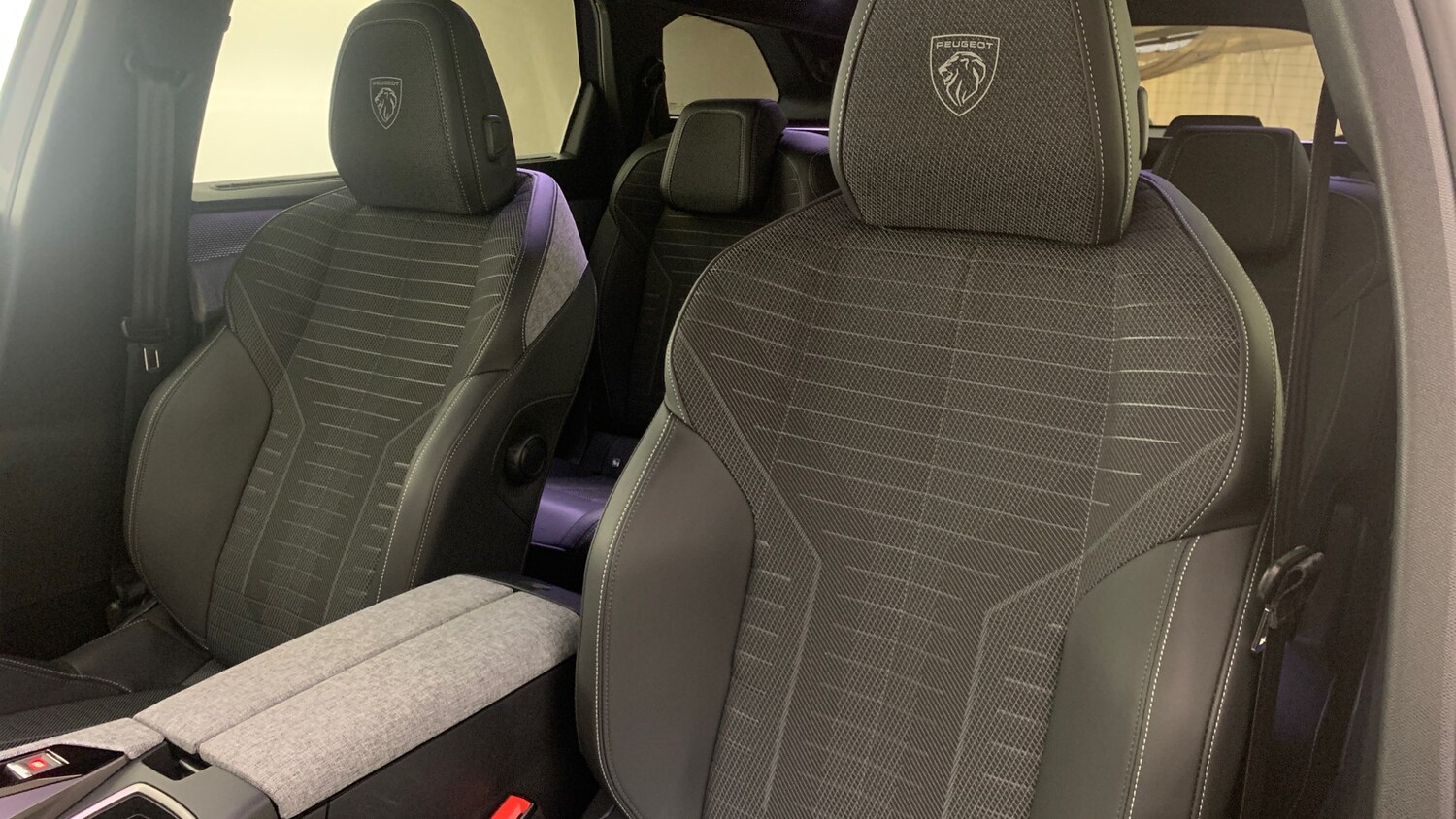 Used Peugeot 5008 2025 for sale - 76998834: Photo 55