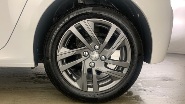 Used Peugeot 208 2022 for sale - 76110324: Photo 17