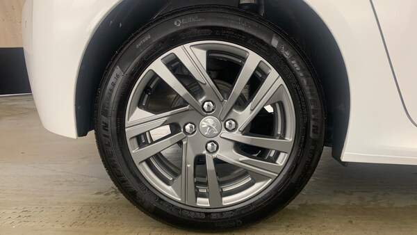 Used Peugeot 208 2022 for sale - 76110324: Photo 22