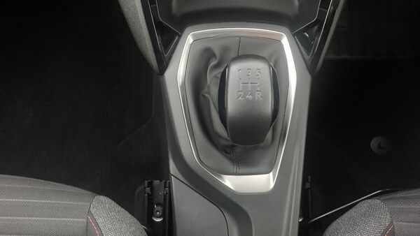 Used Peugeot 208 2022 for sale - 76110324: Photo 30