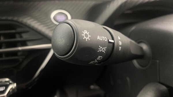 Used Peugeot 208 2022 for sale - 76110324: Photo 32