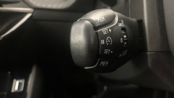 Used Peugeot 208 2022 for sale - 76110324: Photo 34