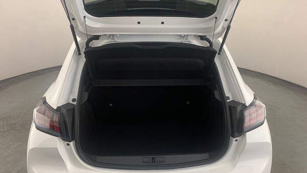 Used Peugeot 208 2022 for sale - 76110324: Photo 5