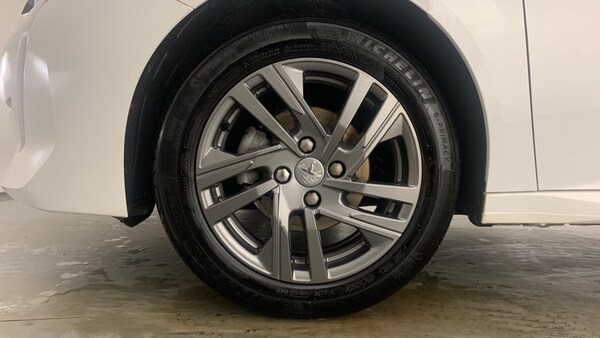 Used Peugeot 208 2022 for sale - 76110324: Photo 6
