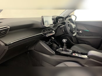 Used Peugeot 2008 2022 for sale - 76033025: Photo 2