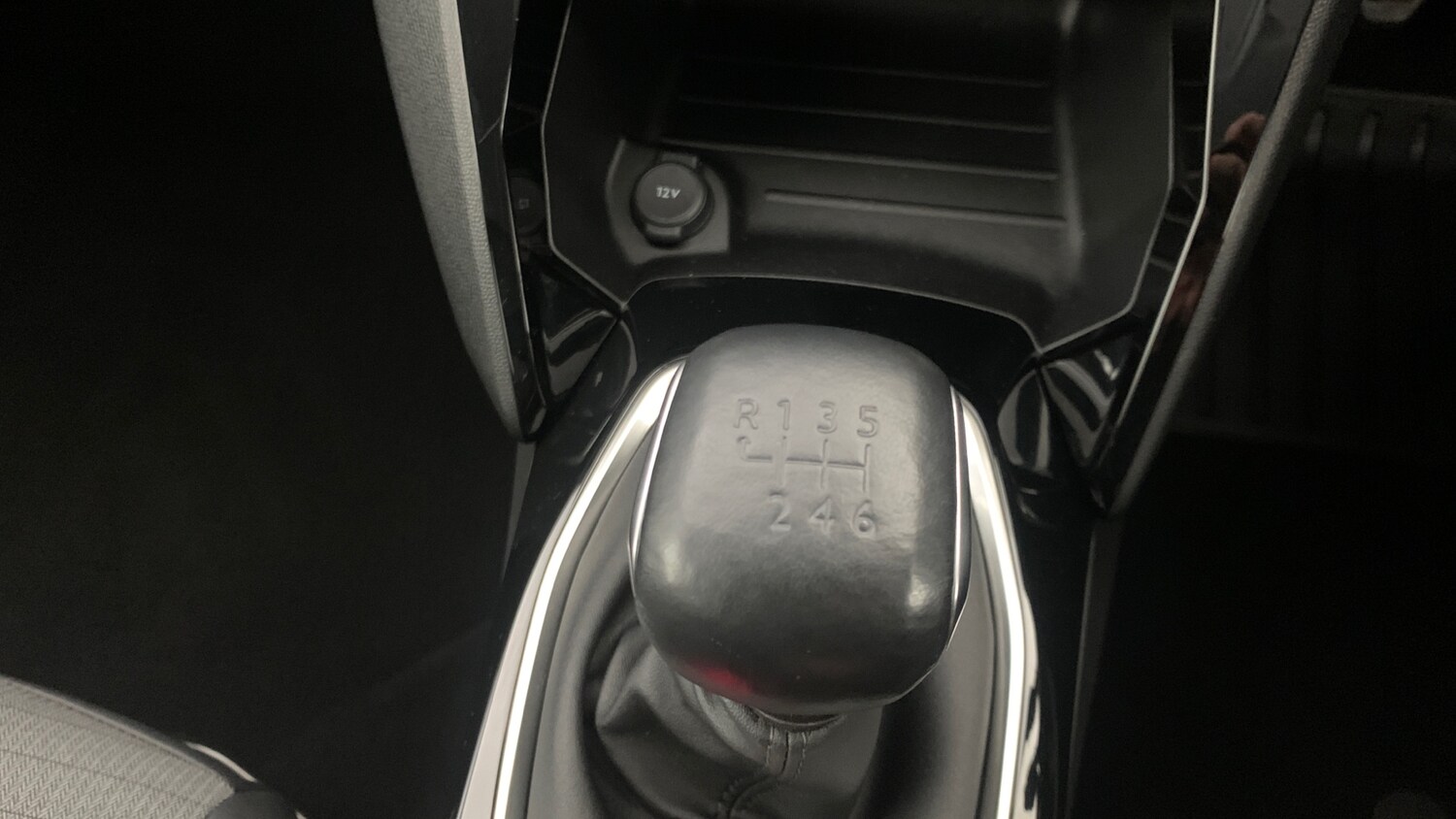 Used Peugeot 2008 2022 for sale - 76033025: Photo 30