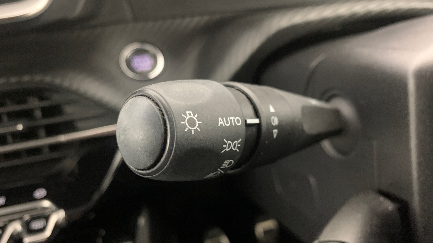 Used Peugeot 2008 2022 for sale - 76033025: Photo 34
