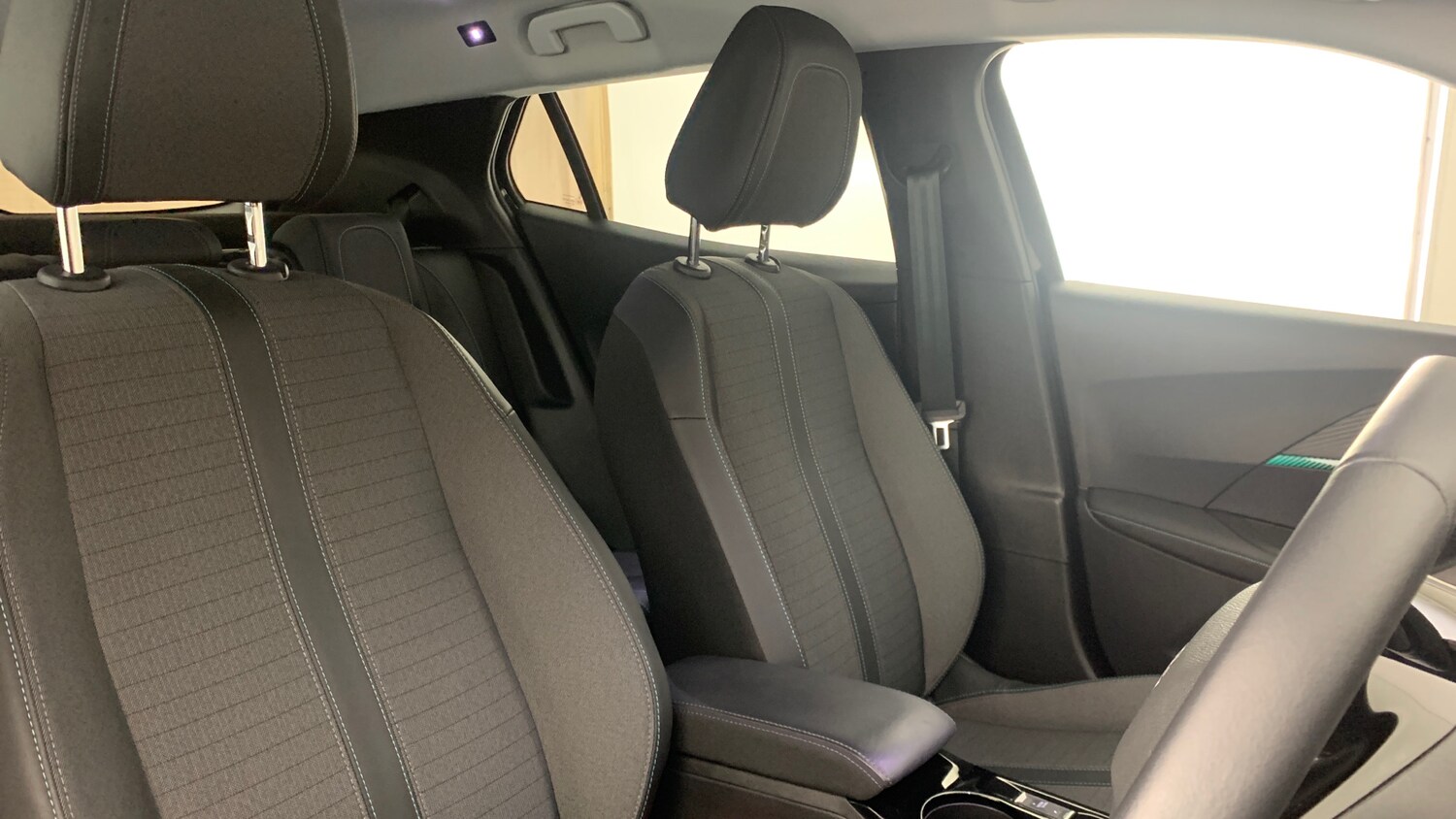 Used Peugeot 2008 2022 for sale - 76033025: Photo 39