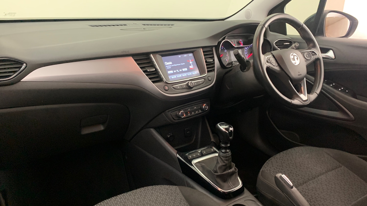 Used Vauxhall Crossland 2022 for sale - 78073574: Photo 2