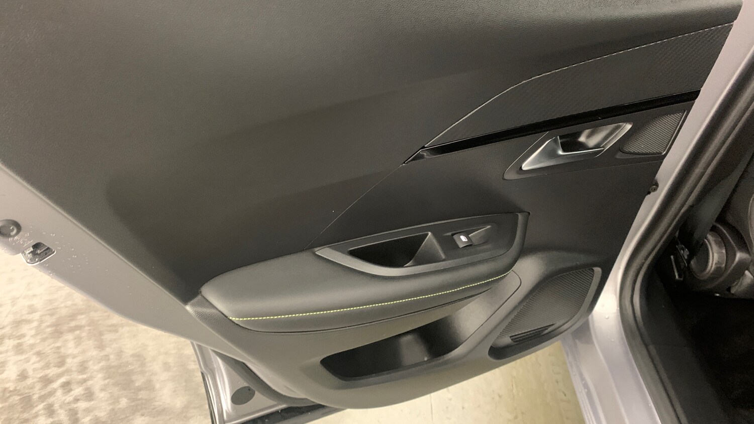 Used Peugeot 2008 2024 for sale - 77412818: Photo 50