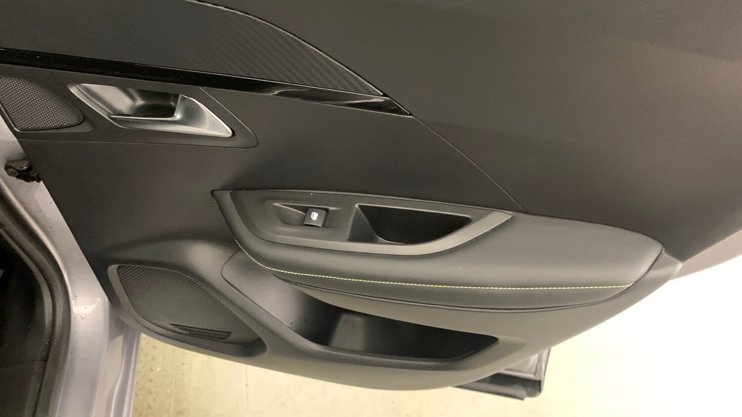 Used Peugeot 2008 2024 for sale - 77412818: Photo 60