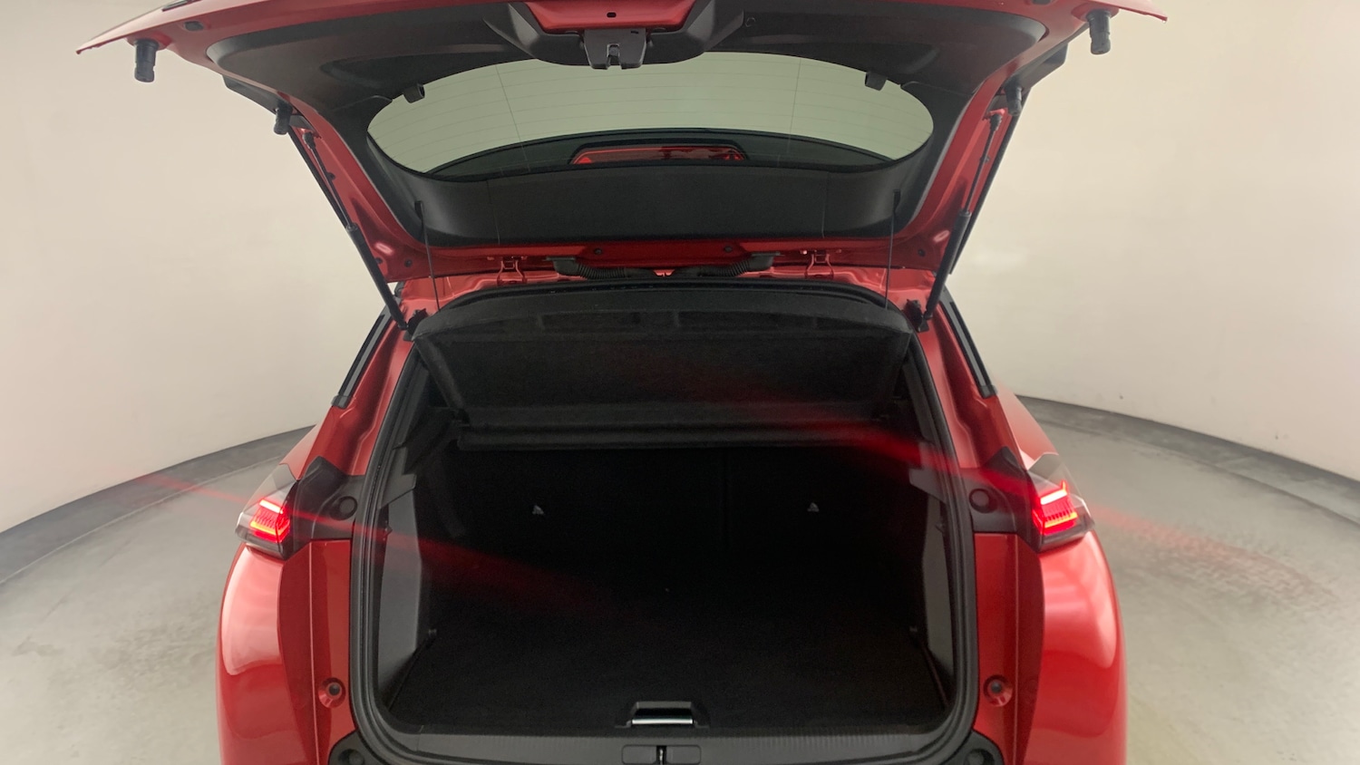 Used Peugeot 2008 2023 for sale - 77192843: Photo 6