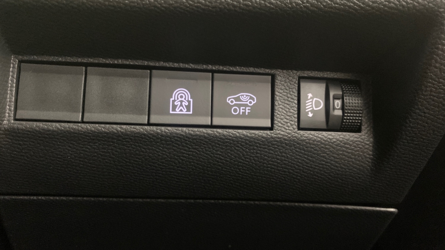 Used Peugeot 208 2024 for sale - 77057673: Photo 20