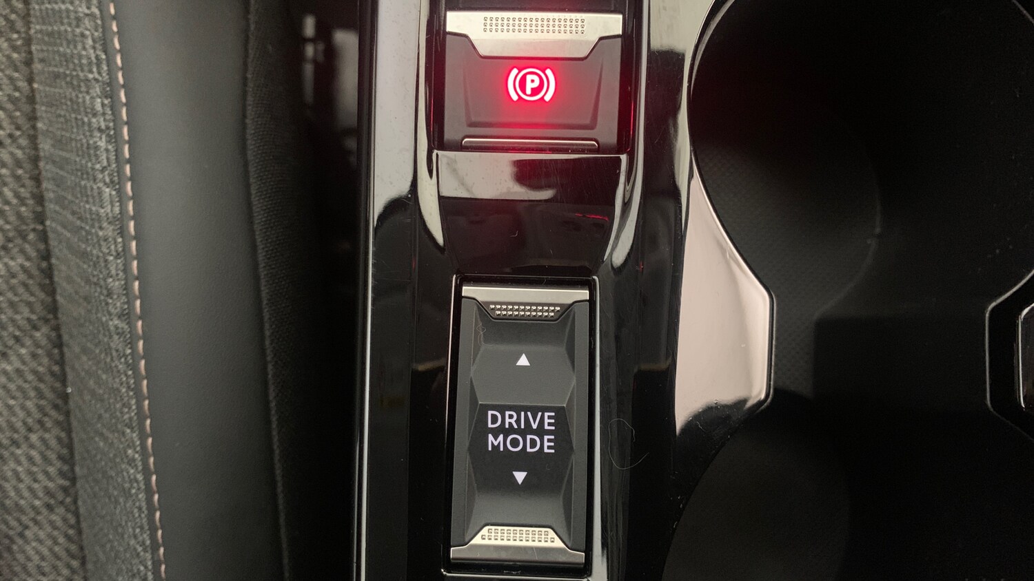 Used Peugeot 208 2024 for sale - 77057673: Photo 35