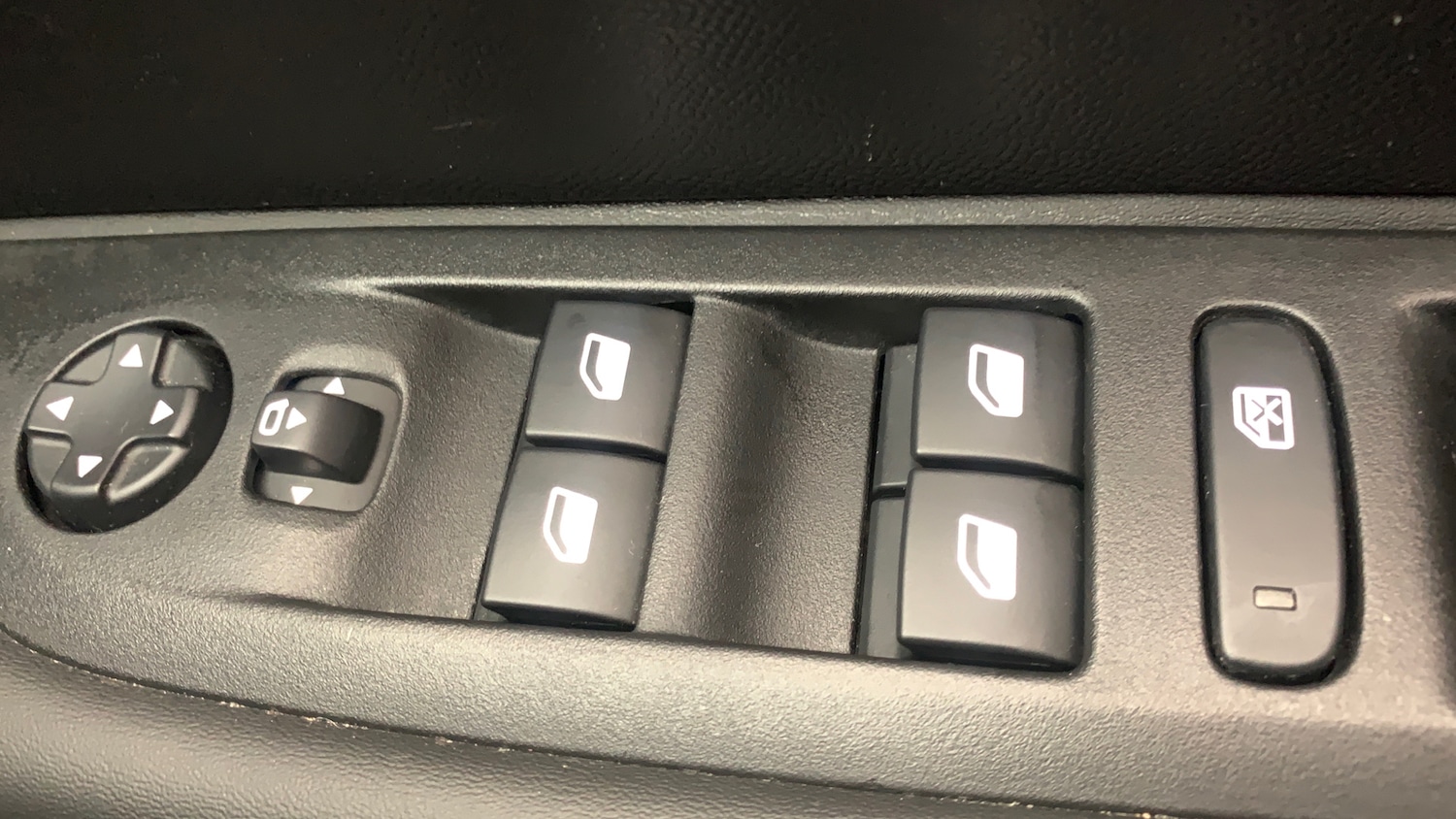 Used Peugeot 208 2024 for sale - 77057673: Photo 44