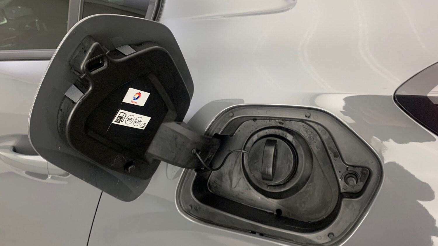 Used Peugeot 208 2024 for sale - 77057673: Photo 51