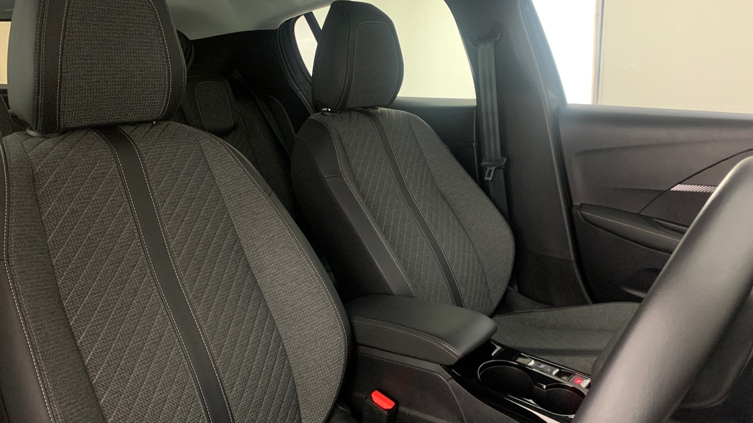 Used Peugeot 208 2024 for sale - 77057673: Photo 55