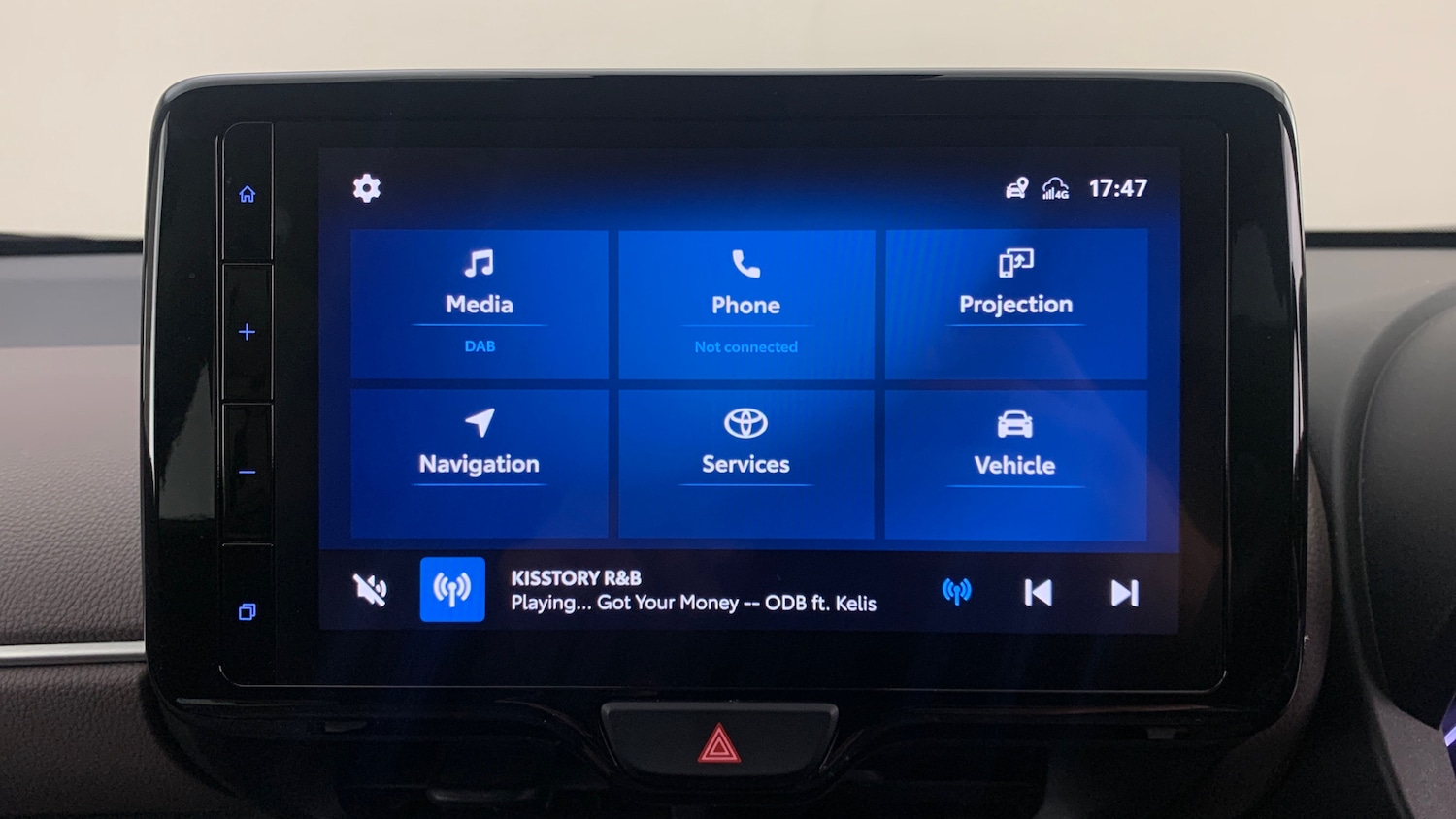 Used Toyota Yaris Cross 2023 for sale - 77098806: Photo 31