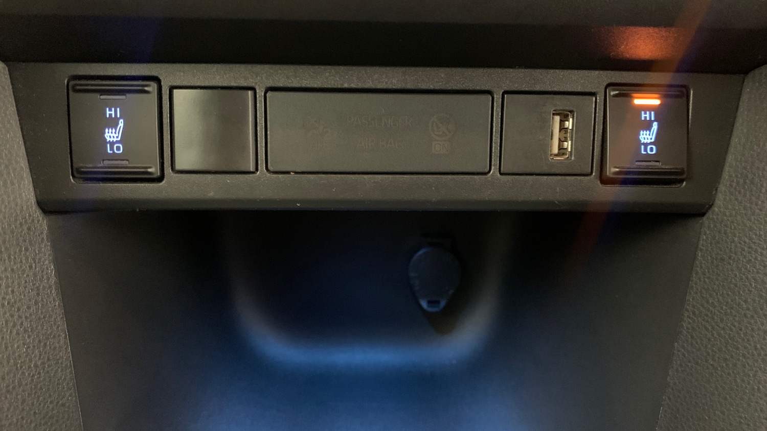 Used Toyota Yaris Cross 2023 for sale - 77098806: Photo 34