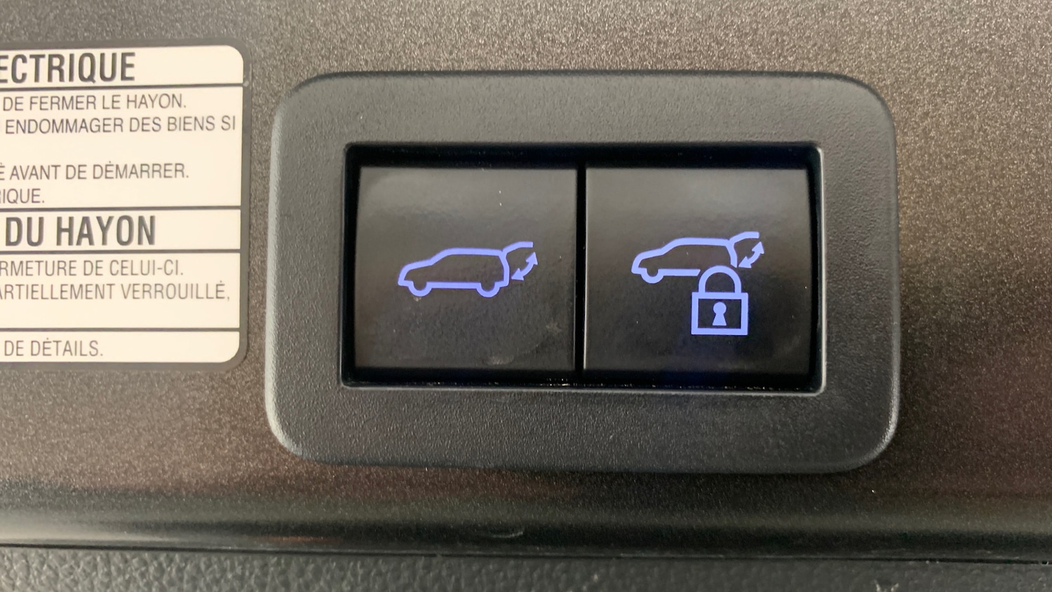 Used Toyota Yaris Cross 2023 for sale - 77098806: Photo 52