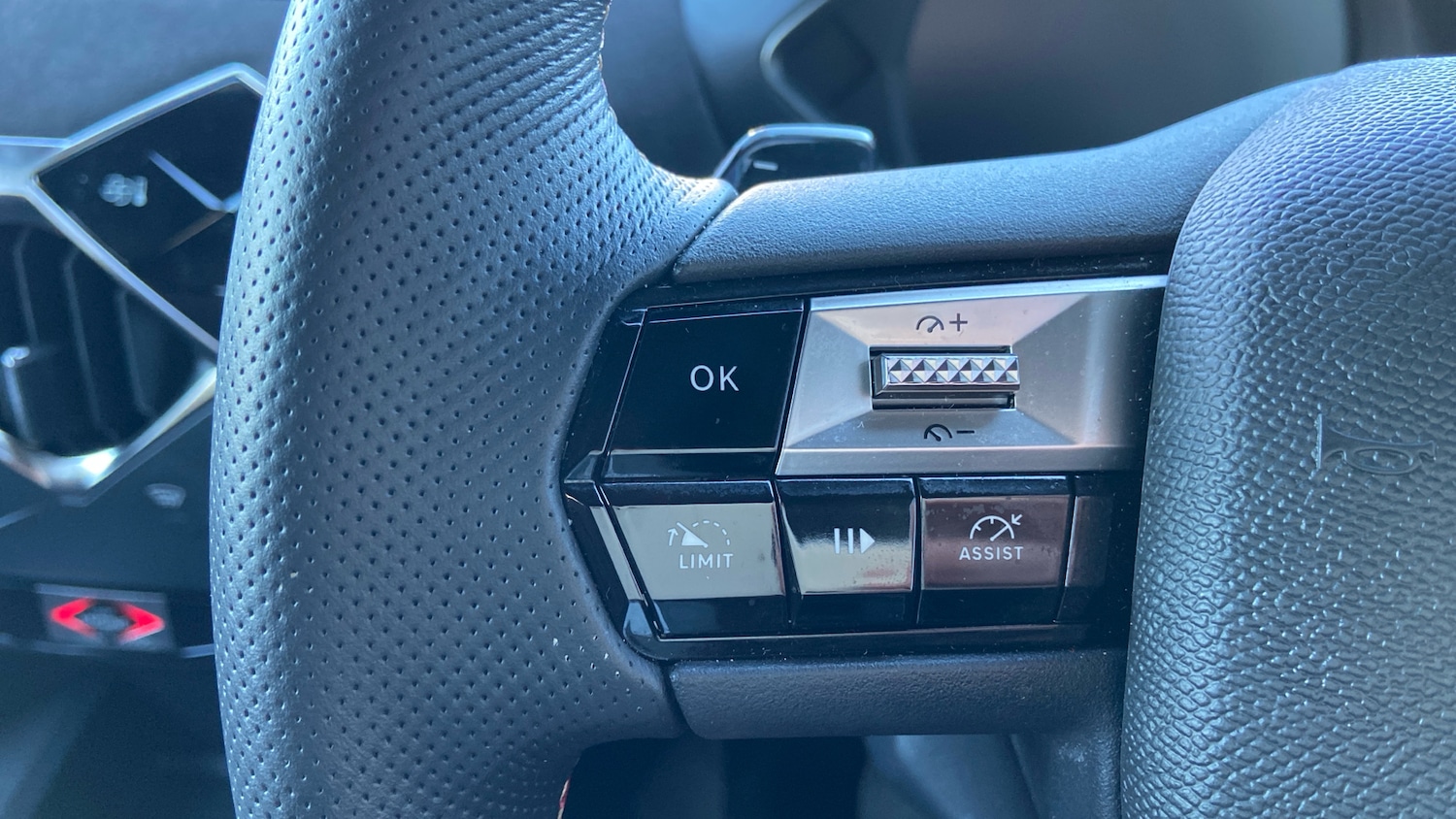 Used DS Automobiles DS 3 2025 for sale - 76803279: Photo 23