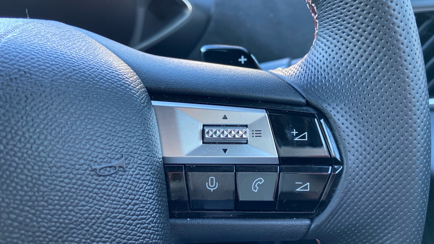 Used DS Automobiles DS 3 2025 for sale - 76803279: Photo 24