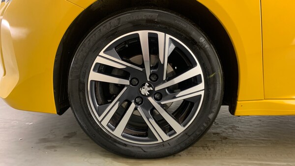 Used Peugeot 208 2023 for sale - 76123595: Photo 6
