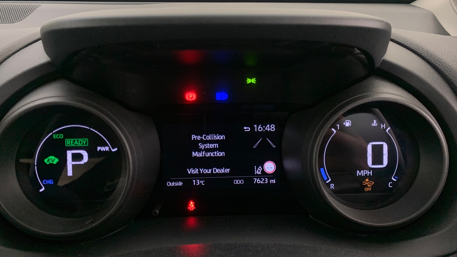 Used Toyota Yaris Cross 2023 for sale - 76123600: Photo 10