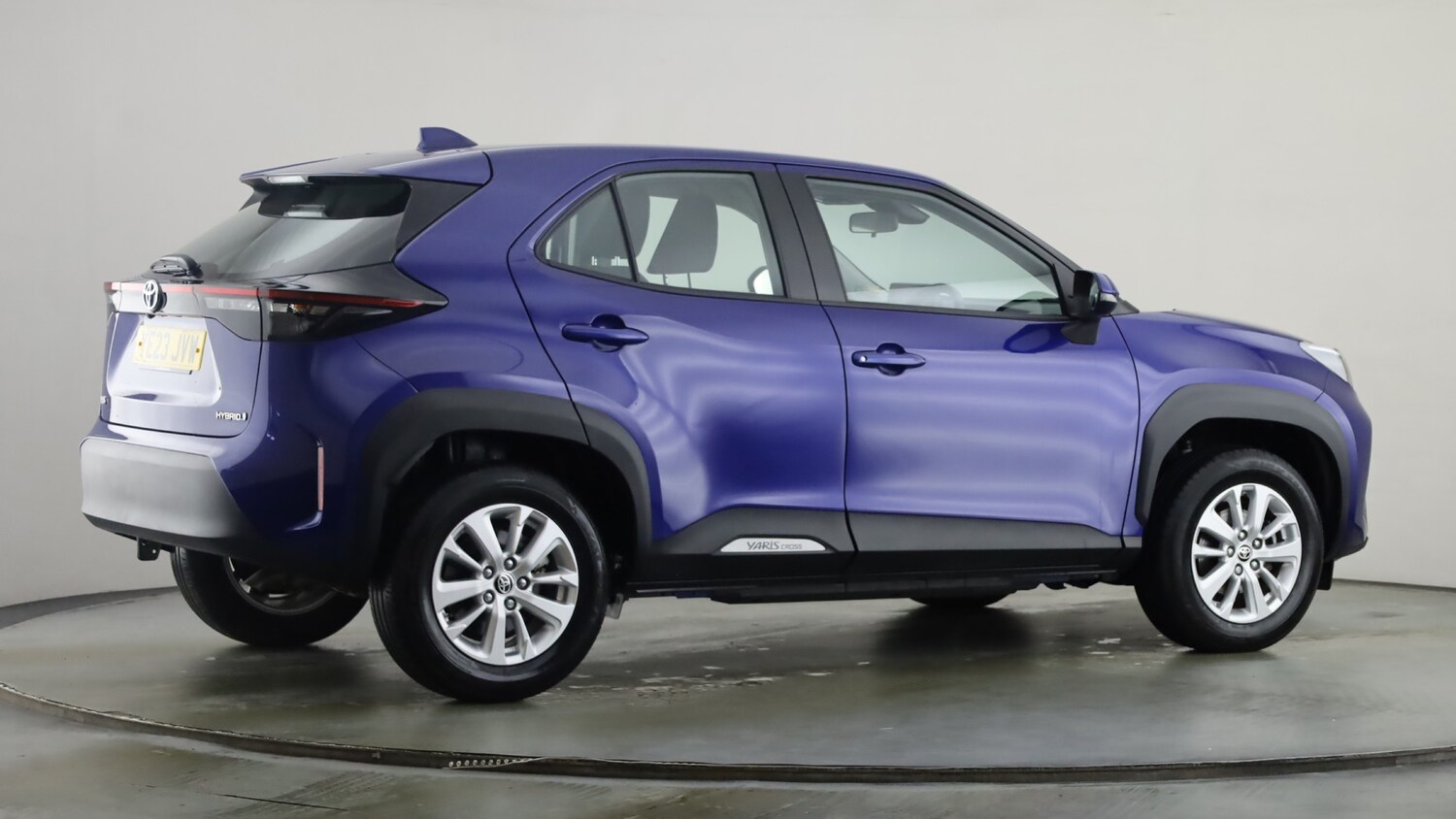 Used Toyota Yaris Cross 2023 for sale - 76123600: Photo 12