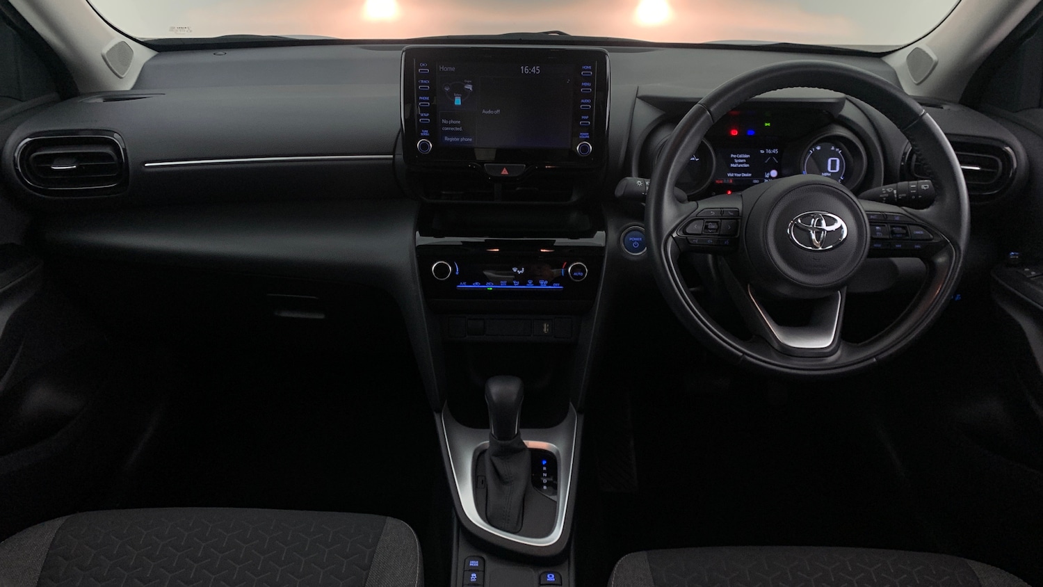 Used Toyota Yaris Cross 2023 for sale - 76123600: Photo 9