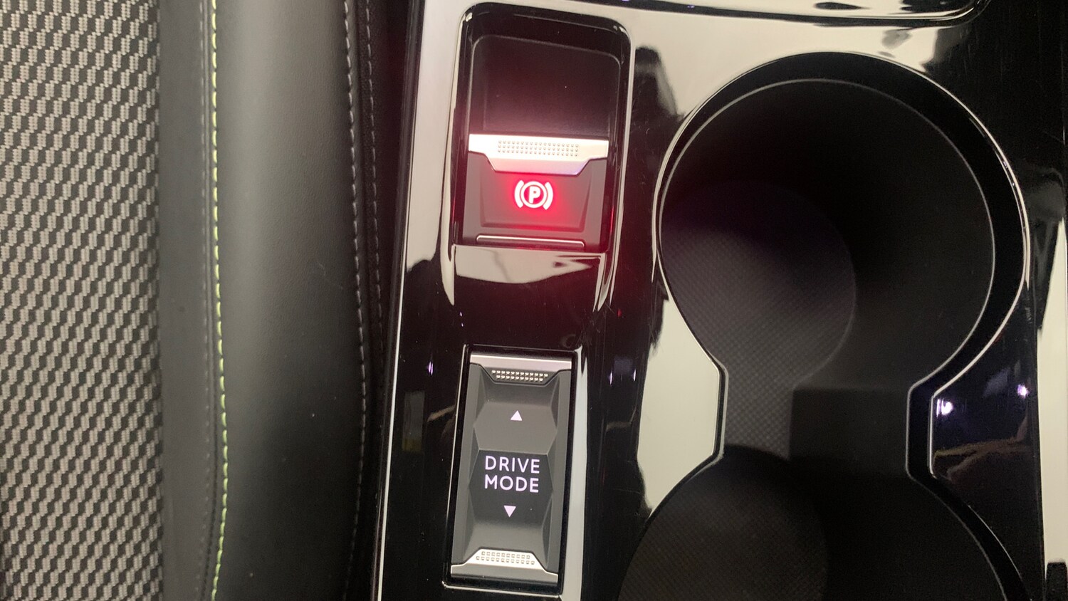 Used Peugeot 2008 2024 for sale - 76123569: Photo 31