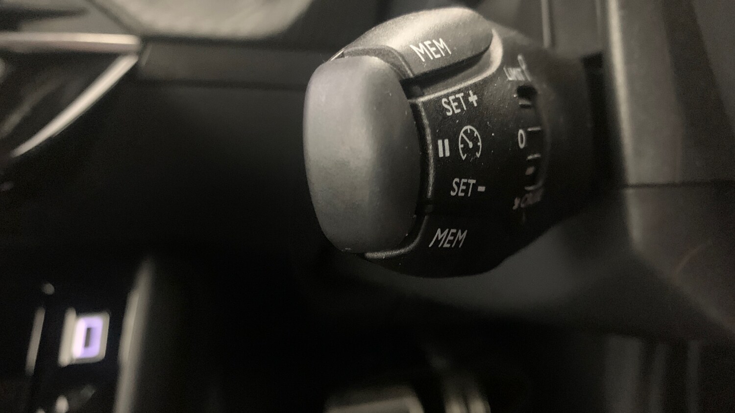 Used Peugeot 2008 2024 for sale - 76123569: Photo 35