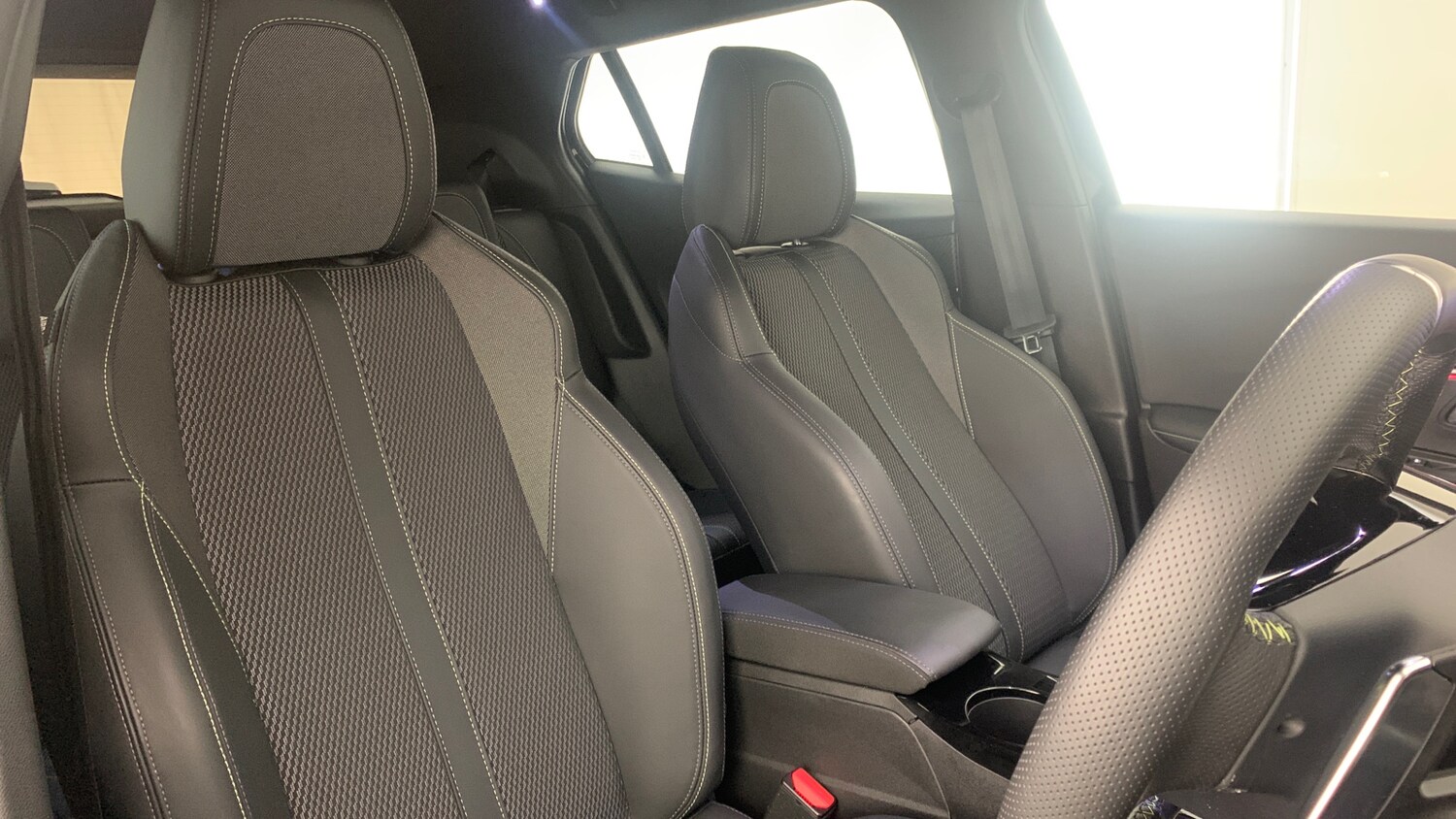 Used Peugeot 2008 2024 for sale - 76123569: Photo 38