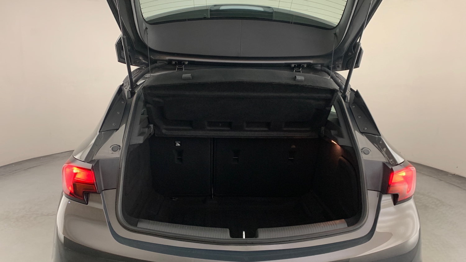 Used Vauxhall Astra 2016 for sale - 76574229: Photo 5