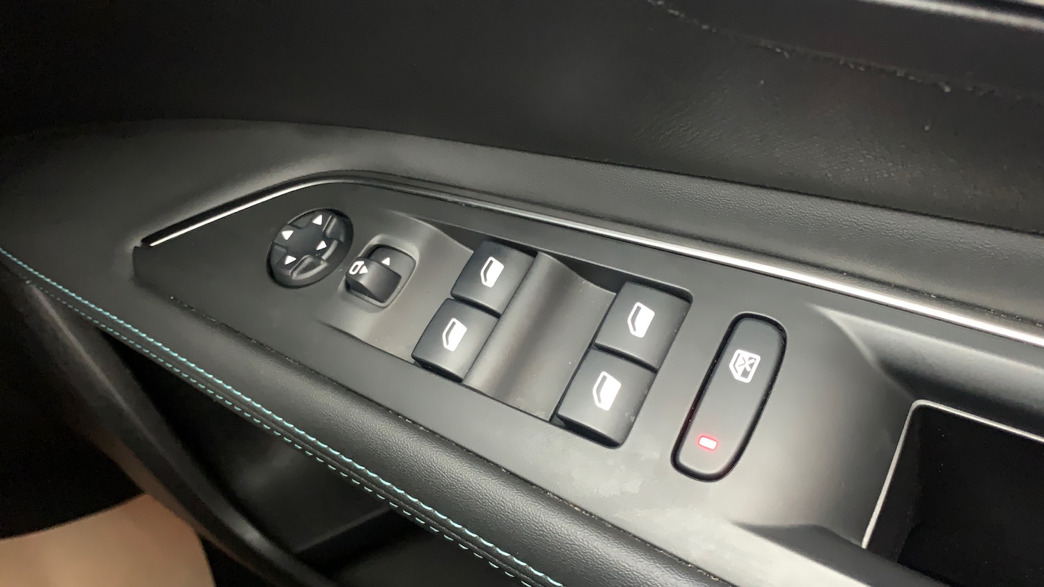 Used Peugeot 3008 2021 for sale - 77710714: Photo 39