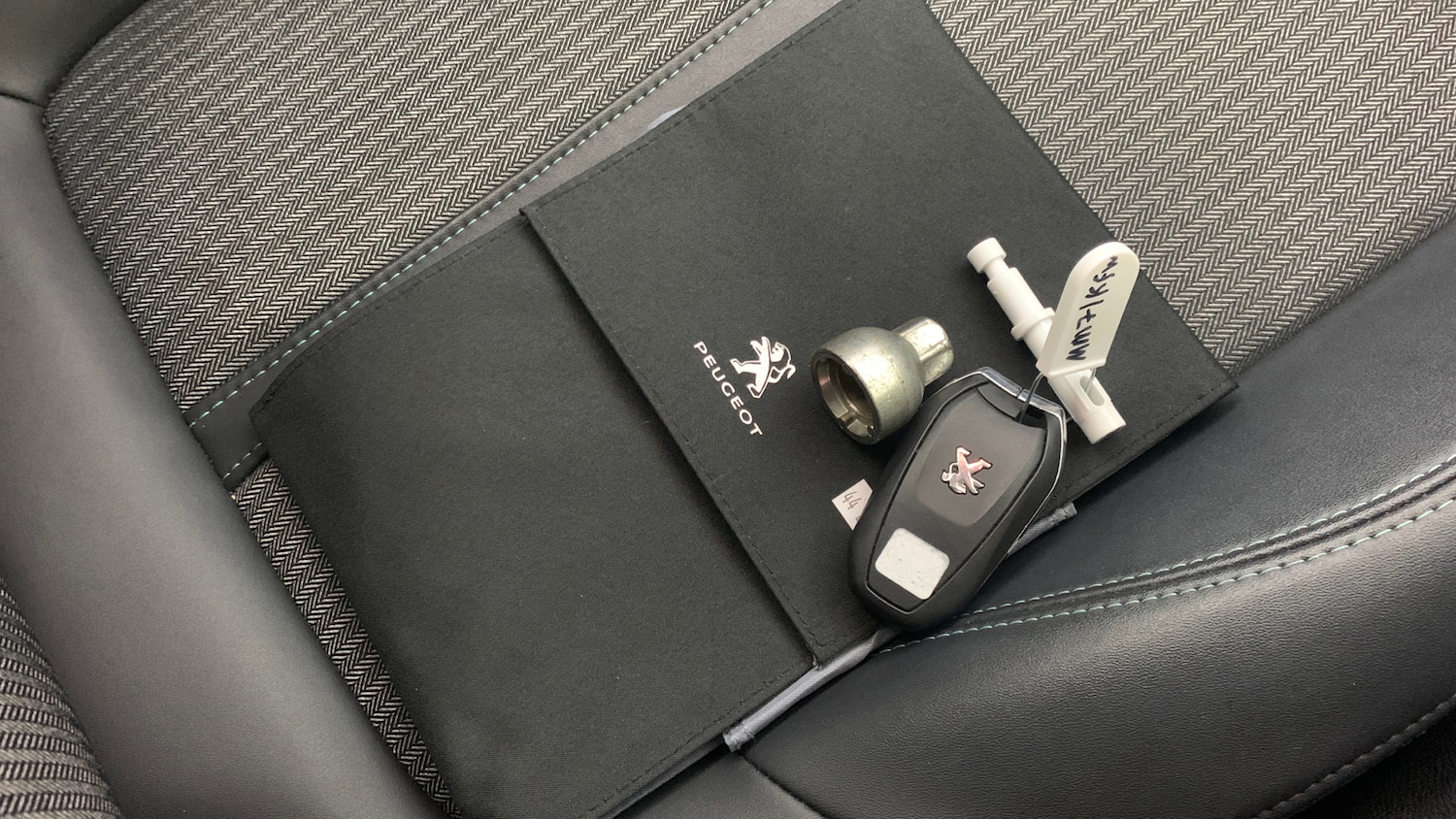 Used Peugeot 3008 2021 for sale - 77710714: Photo 42