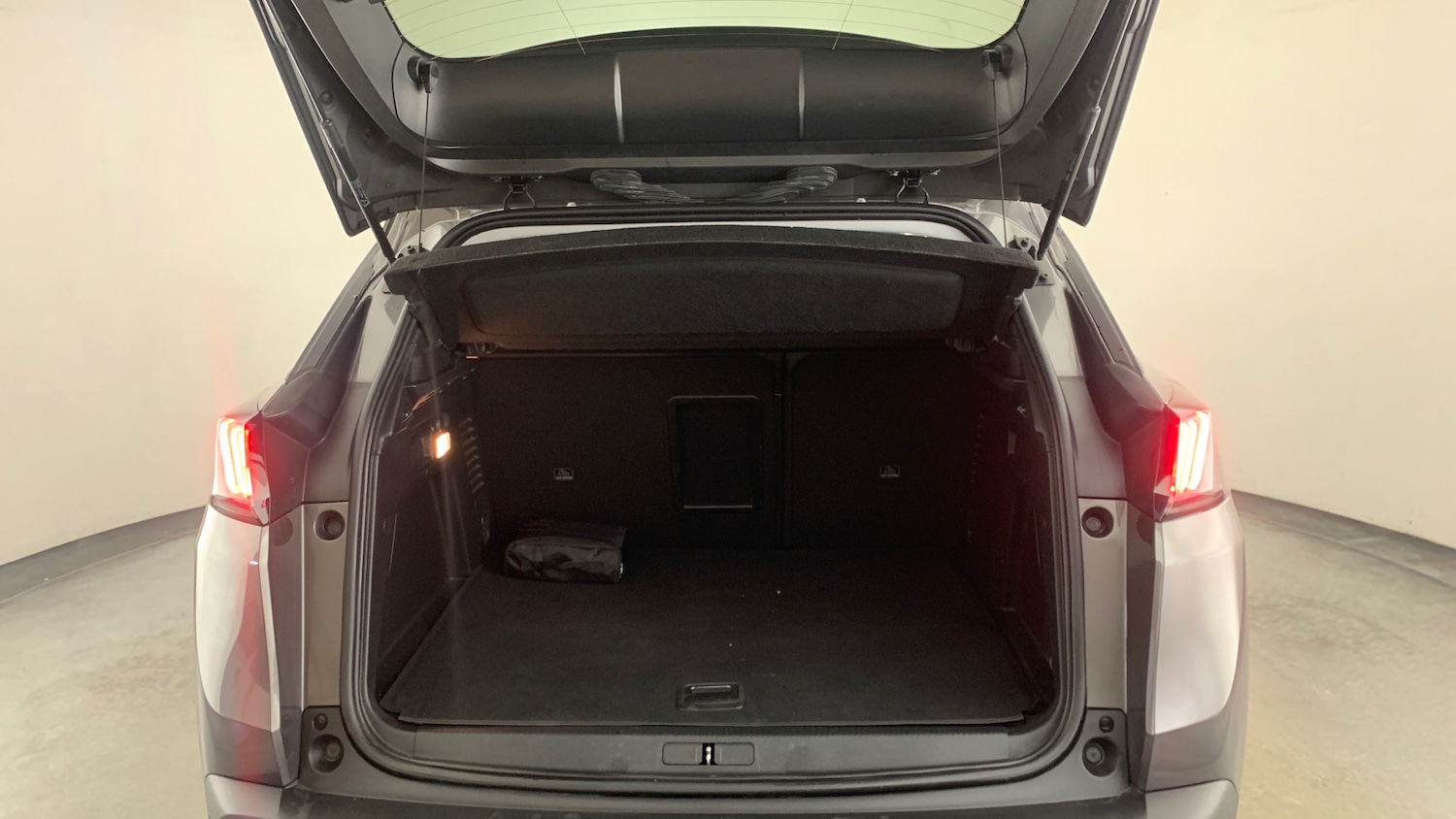 Used Peugeot 3008 2021 for sale - 77710714: Photo 5