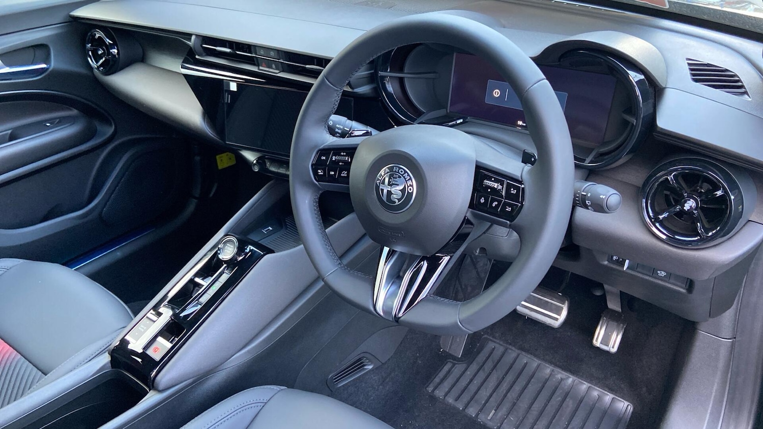 Used Alfa Romeo Junior 2025 for sale - 76574263: Photo 22