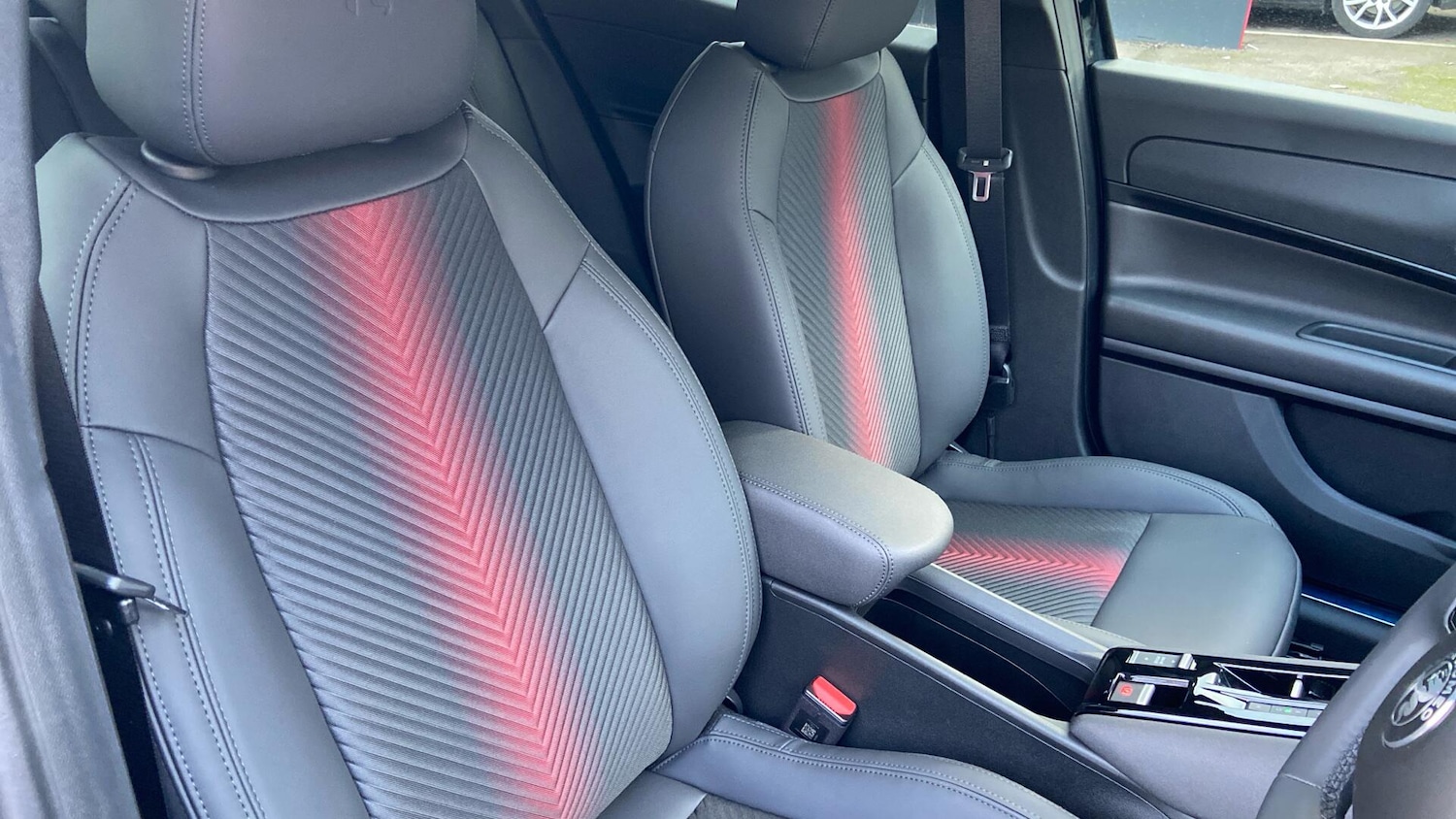 Used Alfa Romeo Junior 2025 for sale - 76574263: Photo 24