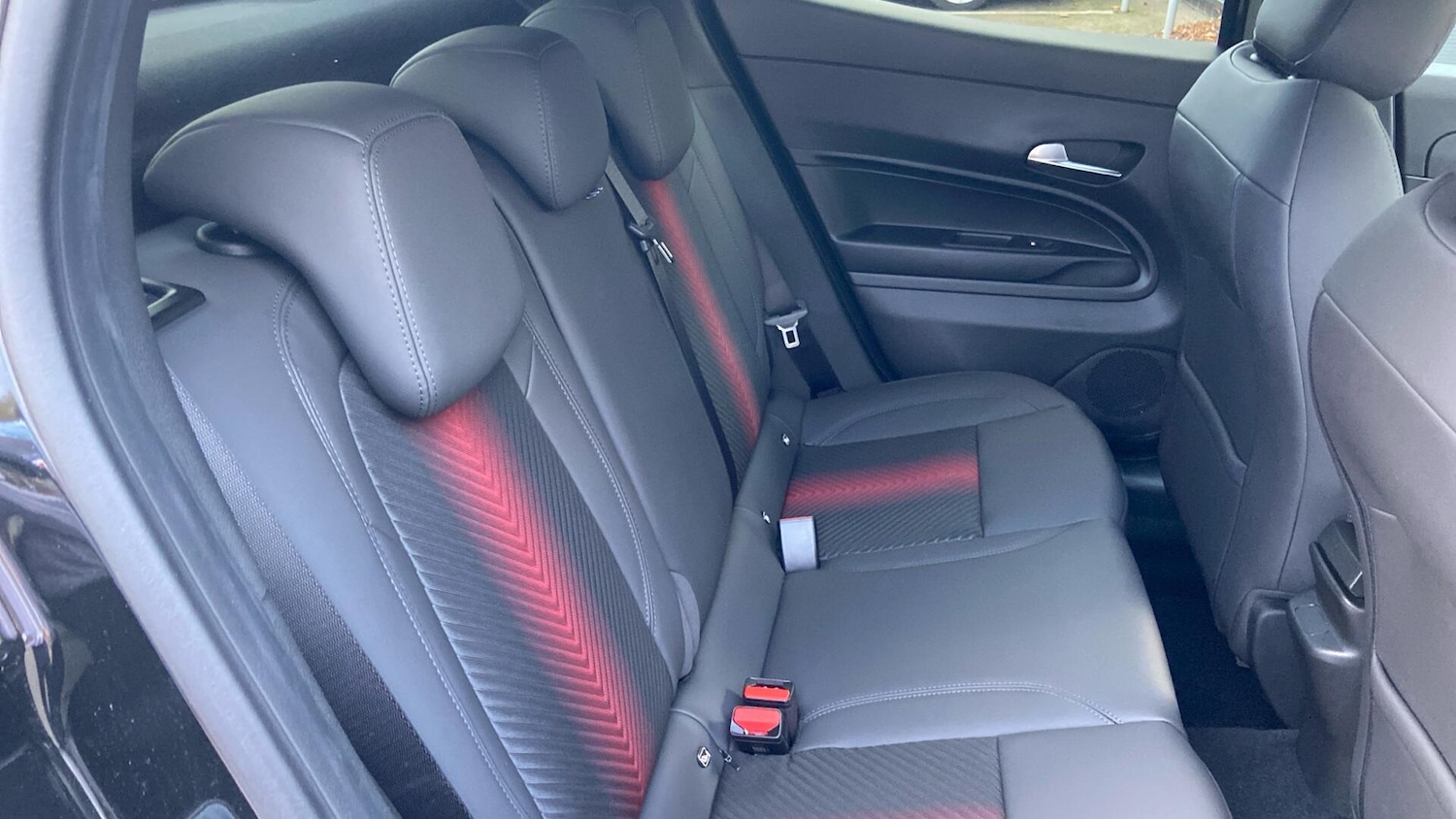 Used Alfa Romeo Junior 2025 for sale - 76574263: Photo 25