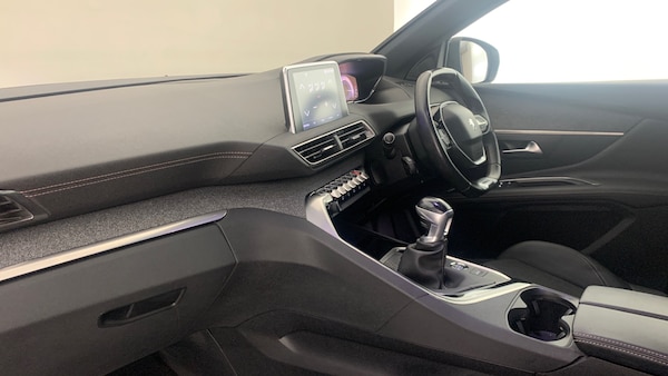 Used Peugeot 3008 2019 for sale - 76139377: Photo 2