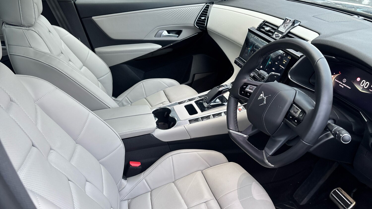 Used DS Automobiles DS 7 2025 for sale - 77441941: Photo 11