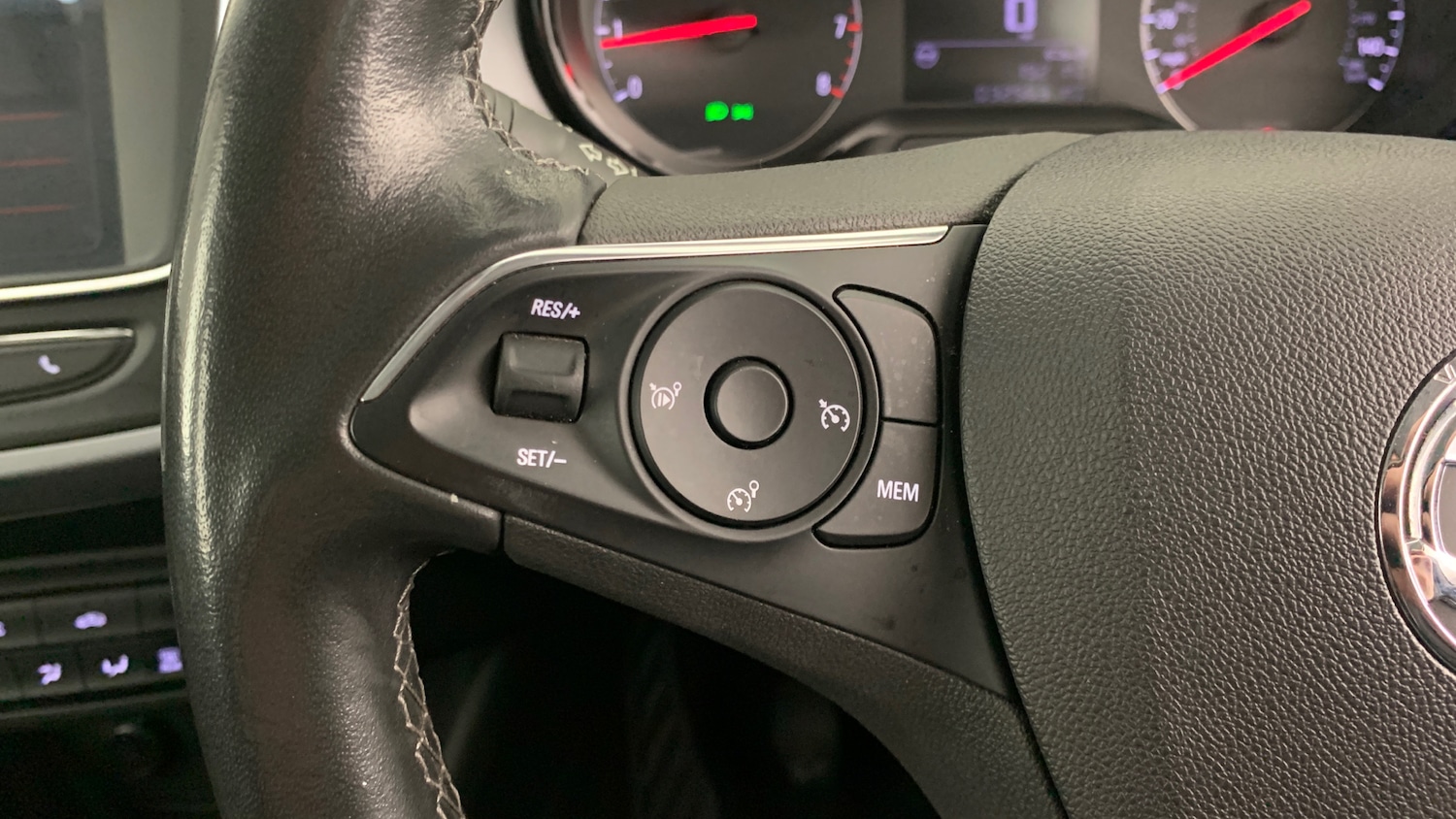 Used Vauxhall Crossland 2021 for sale - 76702979: Photo 20