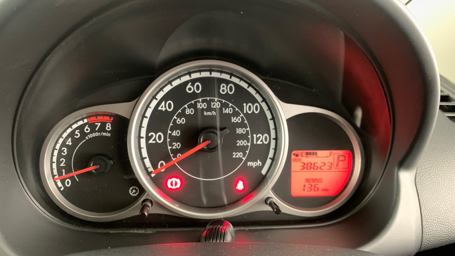 Used Mazda Mazda2 2014 for sale - 76866816: Photo 10