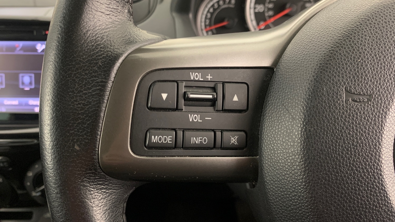 Used Mazda Mazda2 2014 for sale - 76866816: Photo 19