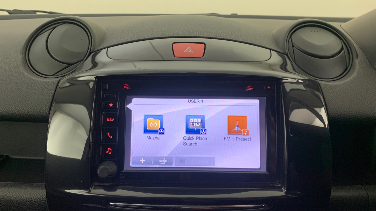 Used Mazda Mazda2 2014 for sale - 76866816: Photo 27