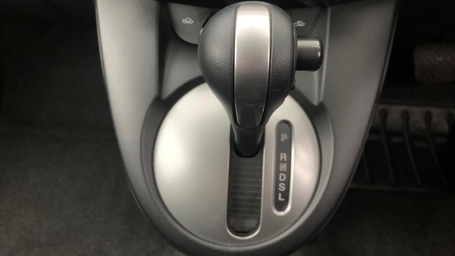 Used Mazda Mazda2 2014 for sale - 76866816: Photo 30