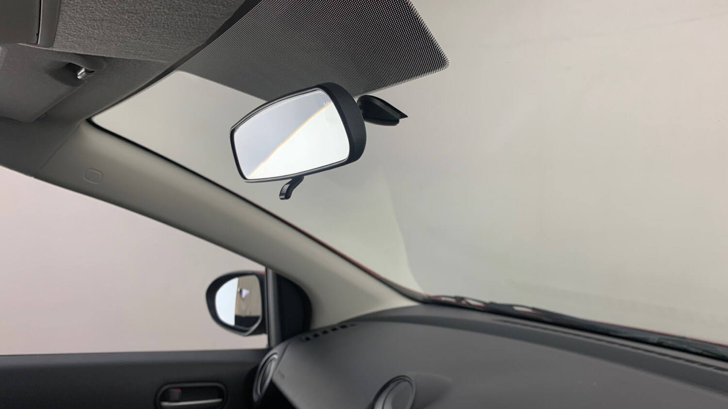 Used Mazda Mazda2 2014 for sale - 76866816: Photo 39