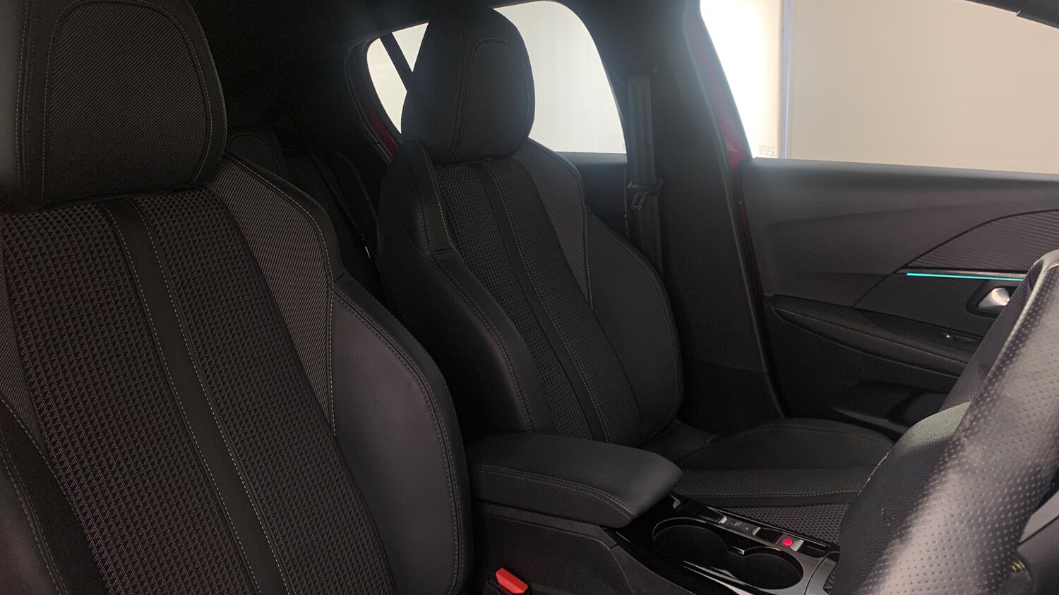 Used Peugeot 208 2023 for sale - 76190383: Photo 37