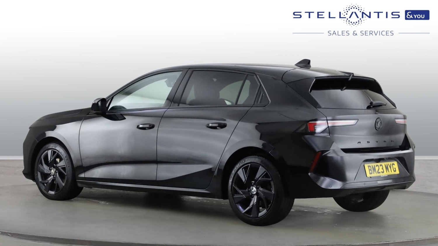 Used Vauxhall Astra 2023 for sale - 77799667: Photo 3